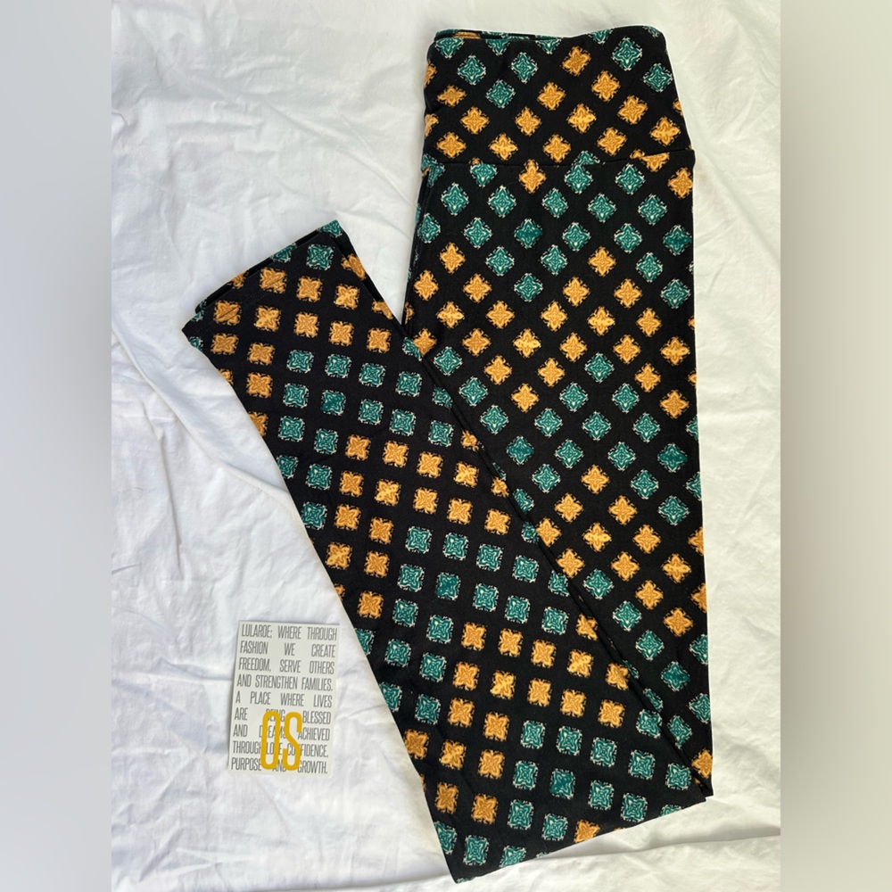LuLaRoe One Size Leggings - Squares